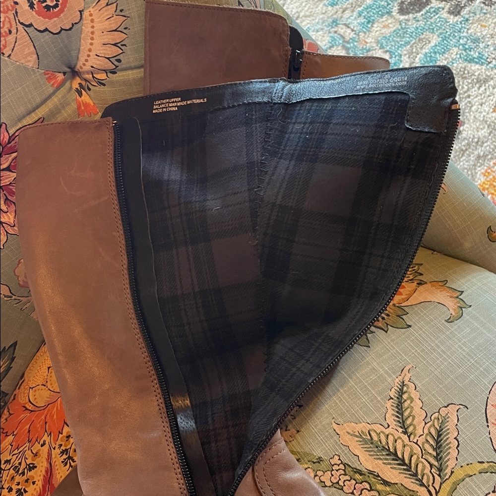 BORN FABULOUS Leather Taupe, Size 7/38 - Picture 8 of 12